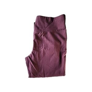 14 Womans Darkest Purple Ladder Capri Leggings